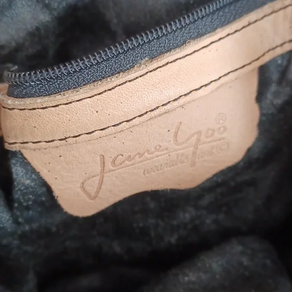 Vintage Jane Yoo Unique Hand  Painted Leather Crossbody - Picture 13 of 16